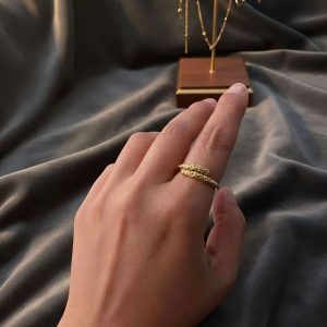 Aurora Wrap Ring